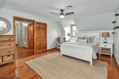 102 Saffel Hill Drive Grafton WV 26354