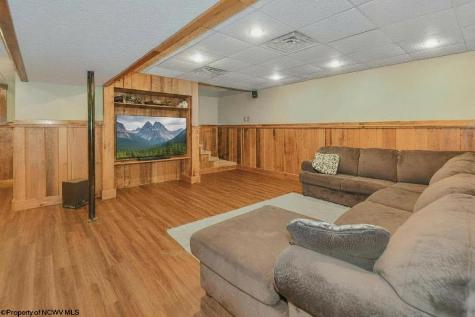 102 Saffel Hill Drive Grafton WV 26354