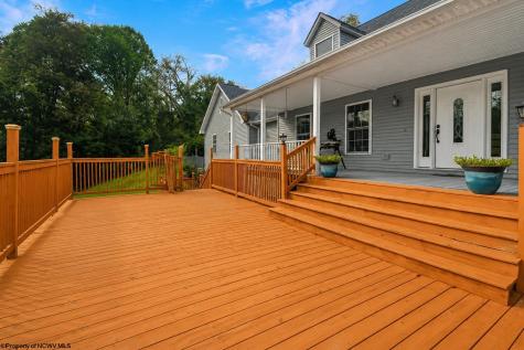 102 Saffel Hill Drive Grafton WV 26354