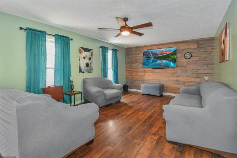 102 Saffel Hill Drive Grafton WV 26354
