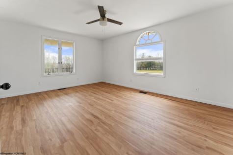 932 Linton Road Independence WV 26374