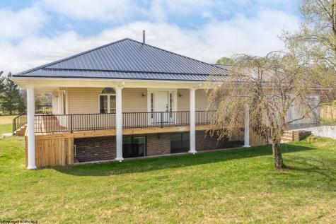 932 Linton Road Independence WV 26374