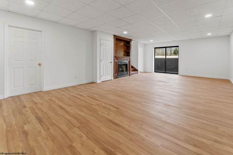 932 Linton Road Independence WV 26374
