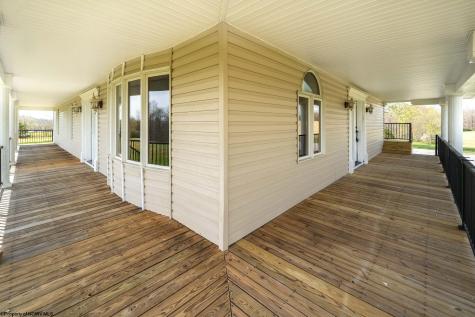 932 Linton Road Independence WV 26374