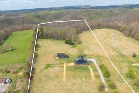 932 Linton Road Independence WV 26374