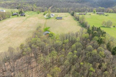 932 Linton Road Independence WV 26374