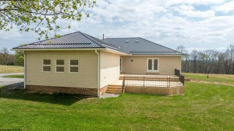932 Linton Road Independence WV 26374