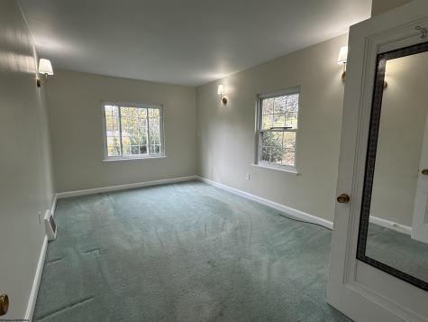 1201 Peacock Lane Fairmont WV 26554