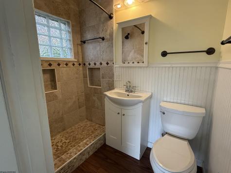 1201 Peacock Lane Fairmont WV 26554