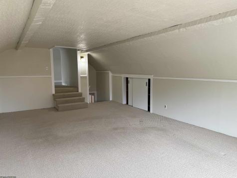 1201 Peacock Lane Fairmont WV 26554