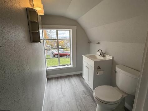 1201 Peacock Lane Fairmont WV 26554