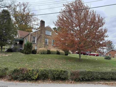 1201 Peacock Lane Fairmont WV 26554