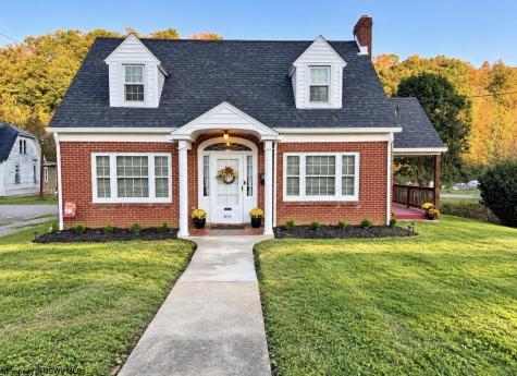 859 Winter Avenue Weston WV 26452
