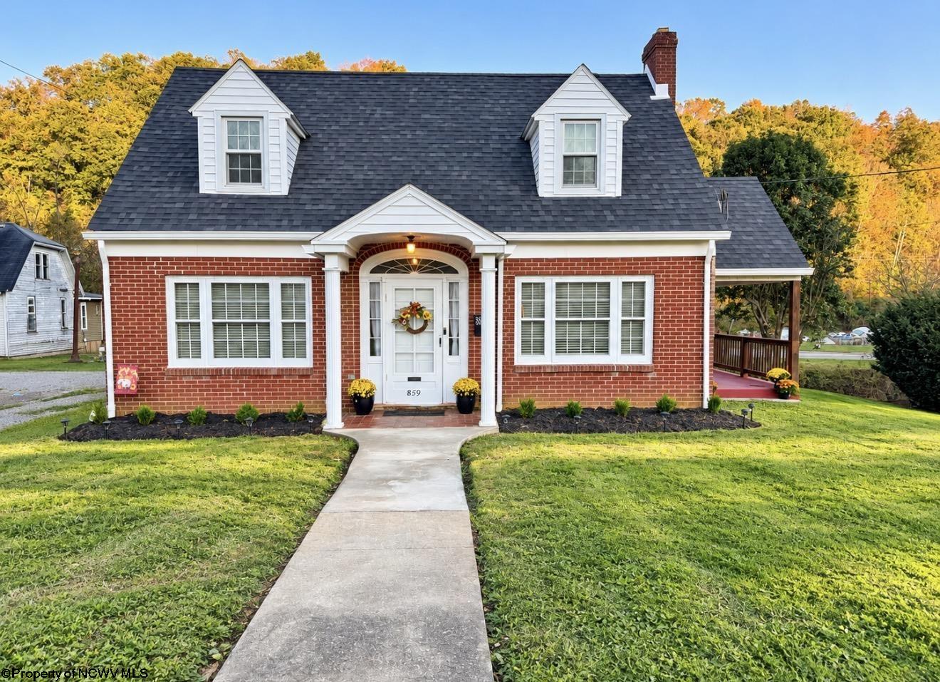 859 Winter Avenue Weston WV 26452