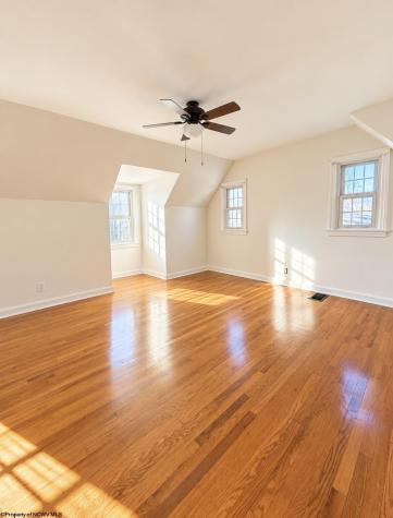 859 Winter Avenue Weston WV 26452