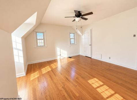 859 Winter Avenue Weston WV 26452