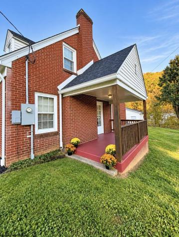 859 Winter Avenue Weston WV 26452