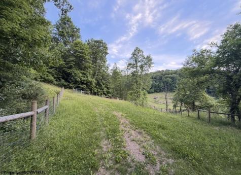 2309 Sassafras Road Weston WV 26452