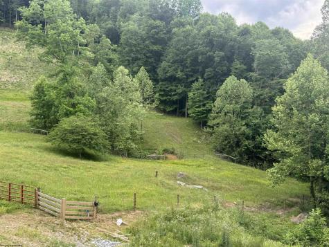 2309 Sassafras Road Weston WV 26452