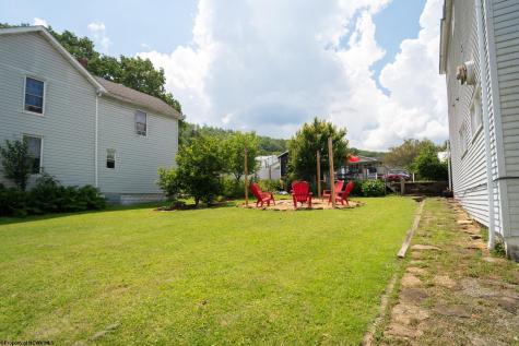 2141 Front Street Bayard WV 26707