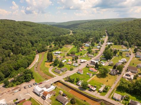 2141 Front Street Bayard WV 26707
