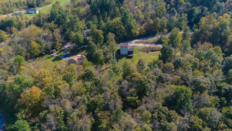 4626 Fairmont Road Rivesville WV 26588