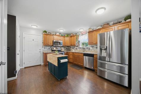 4626 Fairmont Road Rivesville WV 26588