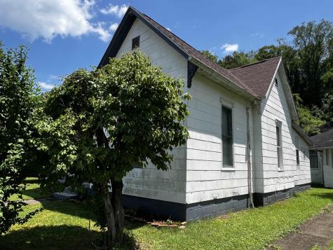 64 Carolina Avenue Salem WV 26426