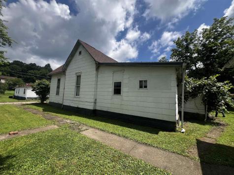 64 Carolina Avenue Salem WV 26426