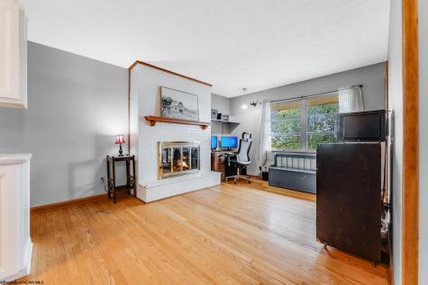 756 Mountain View Place Morgantown WV 26501