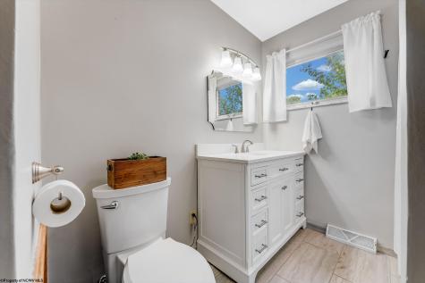 756 Mountain View Place Morgantown WV 26501