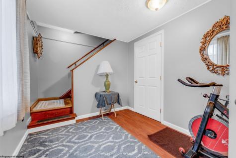 756 Mountain View Place Morgantown WV 26501