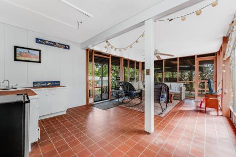 756 Mountain View Place Morgantown WV 26501