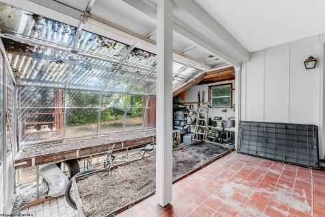 756 Mountain View Place Morgantown WV 26501