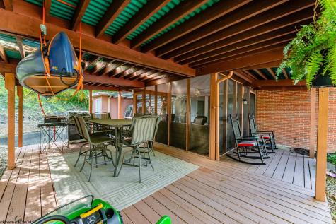 756 Mountain View Place Morgantown WV 26501