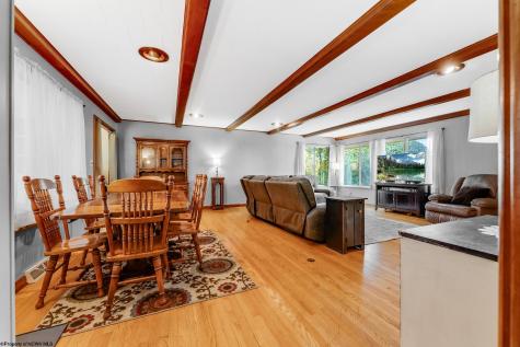 756 Mountain View Place Morgantown WV 26501