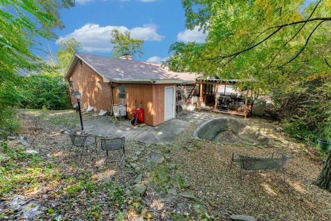 756 Mountain View Place Morgantown WV 26501