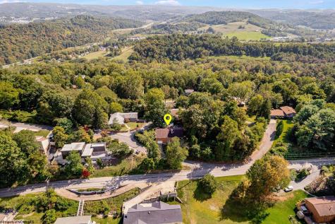 756 Mountain View Place Morgantown WV 26501