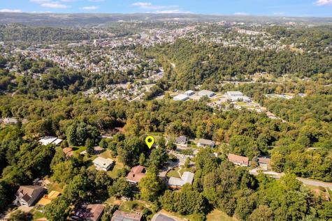 756 Mountain View Place Morgantown WV 26501