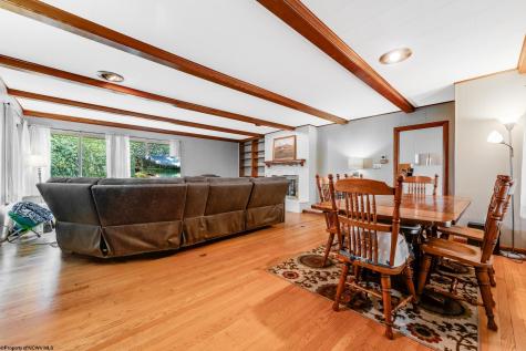 756 Mountain View Place Morgantown WV 26501