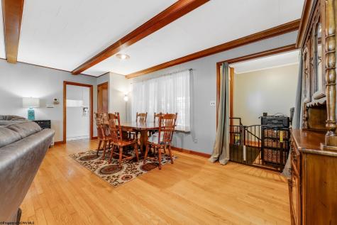 756 Mountain View Place Morgantown WV 26501