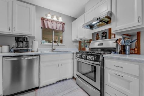 756 Mountain View Place Morgantown WV 26501