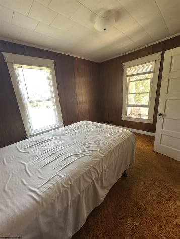 360 Oak Street Burnsville WV 26335