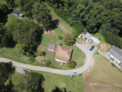 360 Oak Street Burnsville WV 26335