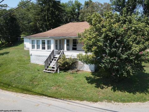 360 Oak Street Burnsville WV 26335
