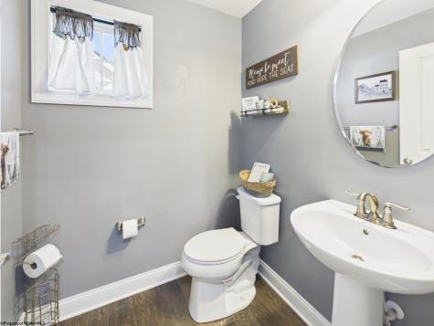 90 Falling Water Lane Morgantown WV 26508