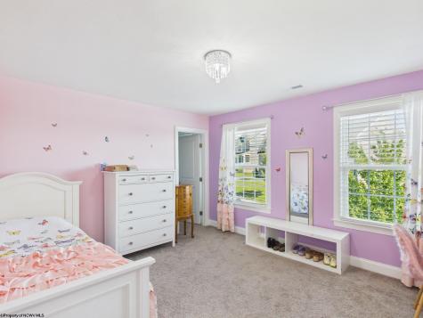 90 Falling Water Lane Morgantown WV 26508