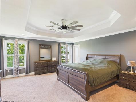 90 Falling Water Lane Morgantown WV 26508