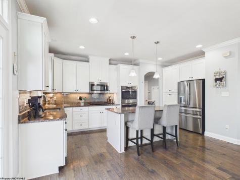 90 Falling Water Lane Morgantown WV 26508