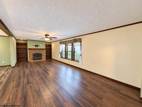3922 Webster Pike Grafton WV 26354